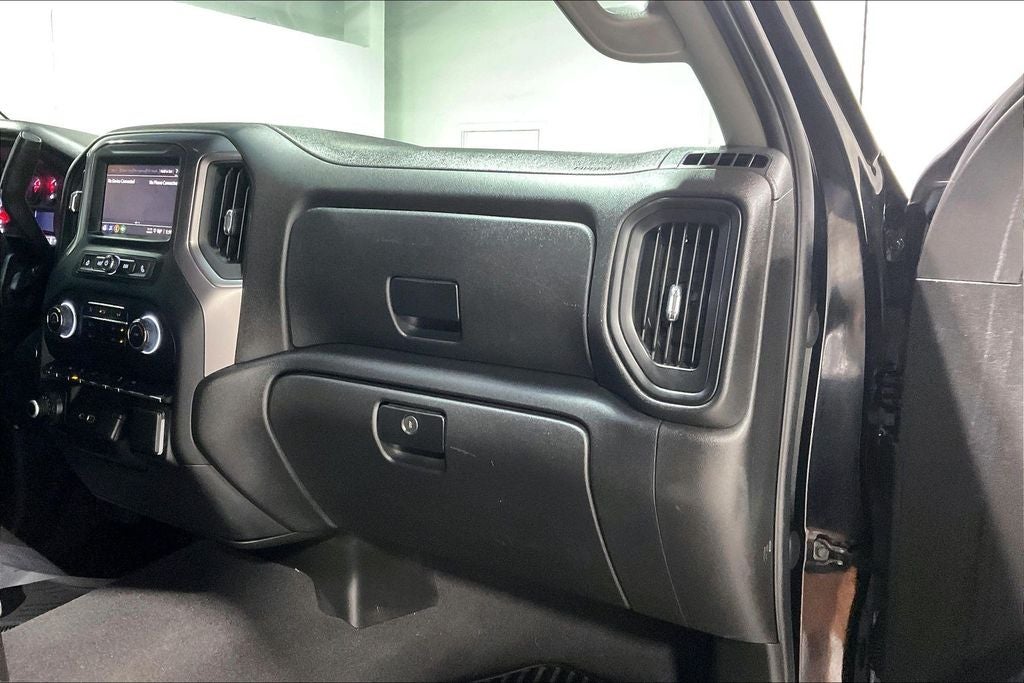 2023 Chevrolet Silverado 1500 2WD Crew Cab Short Bed Custom