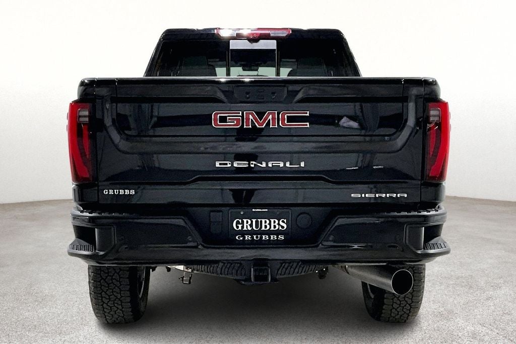 2025 GMC Sierra 3500HD 4WD Crew Cab Standard Bed Denali