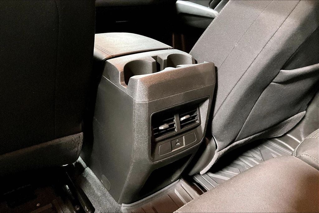 2023 GMC Canyon 4WD Crew Cab Short Box Elevation