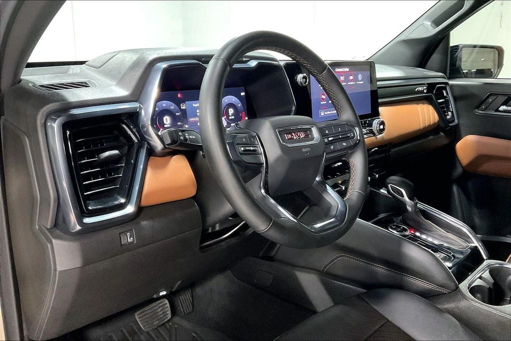 2024 GMC Canyon 4WD AT4
