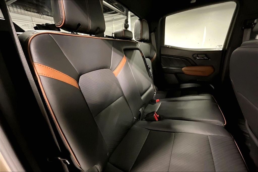 2024 GMC Canyon 4WD AT4