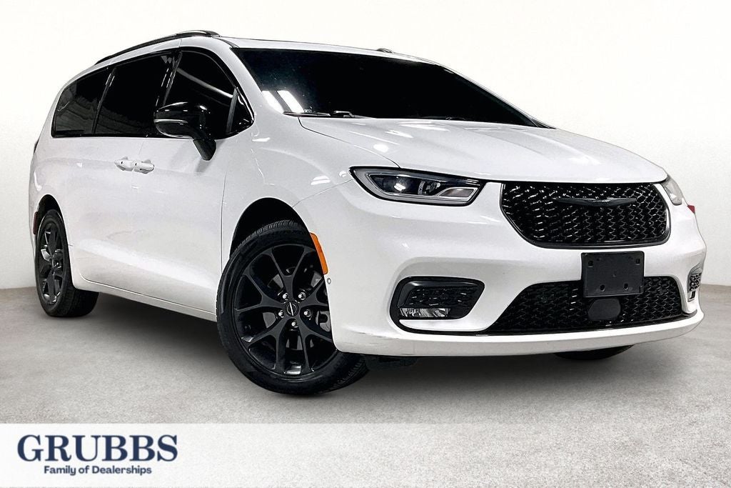 2024 Chrysler Pacifica Limited AWD