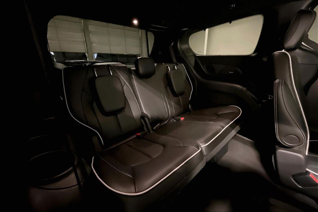 2024 Chrysler Pacifica Limited AWD