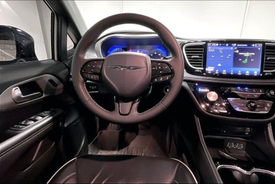 2024 Chrysler Pacifica Limited AWD