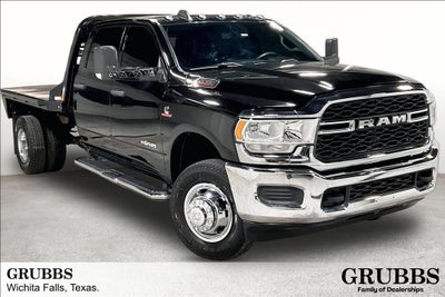 2022 RAM 3500 Tradesman Crew Cab 4x4 8' Box