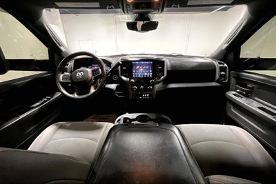 2022 RAM 3500 Tradesman Crew Cab 4x4 8' Box