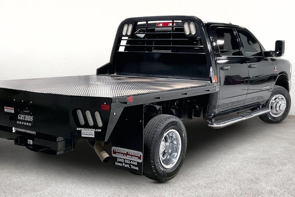 2022 RAM 3500 Tradesman Crew Cab 4x4 8' Box