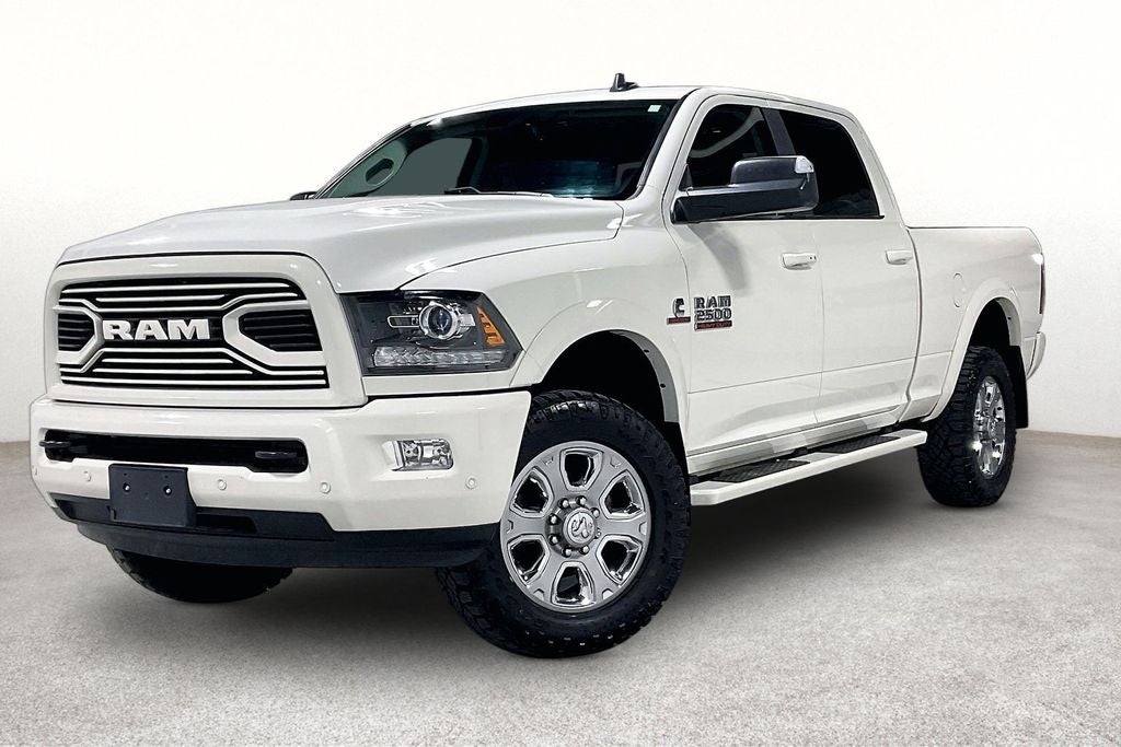 2018 RAM 2500 Laramie Crew Cab 4x4 6'4' Box