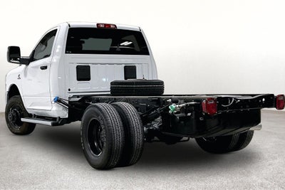 2024 RAM 3500 Chassis Tradesman/SLT