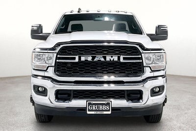 2024 RAM 3500 Chassis Tradesman/SLT