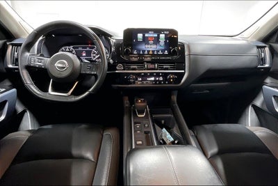 2022 Nissan Pathfinder SL 2WD