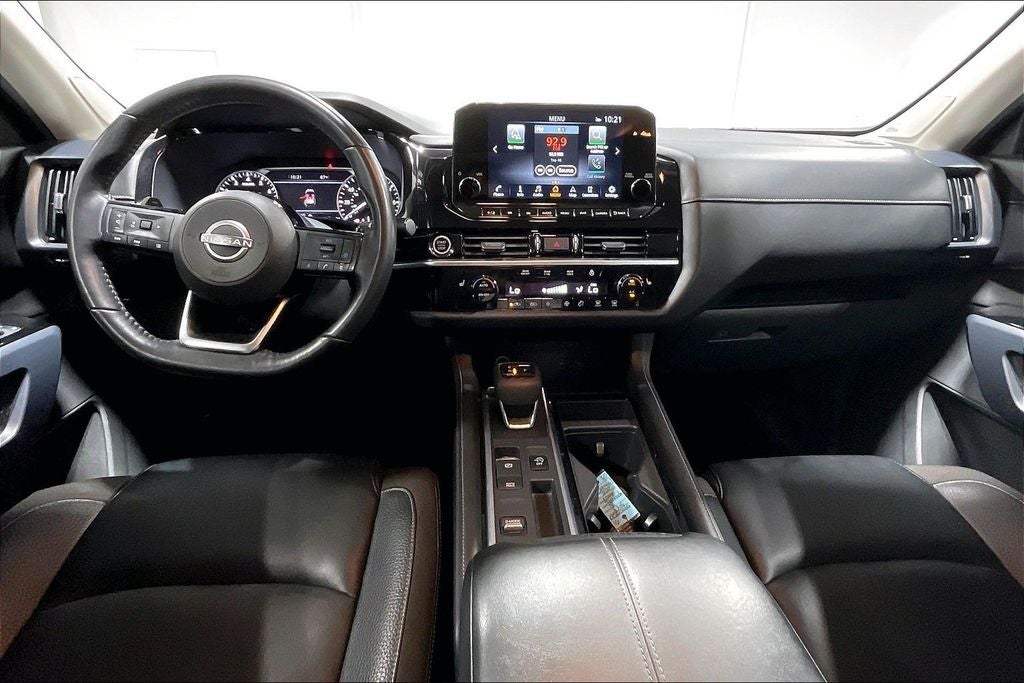 2022 Nissan Pathfinder SL 2WD