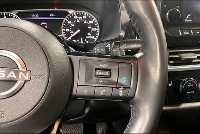 2022 Nissan Pathfinder SL 2WD