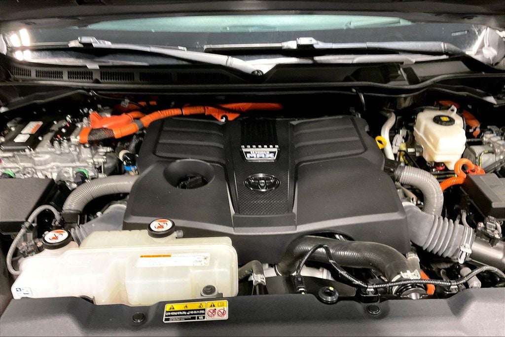 2024 Toyota Tundra Hybrid Platinum 4WD