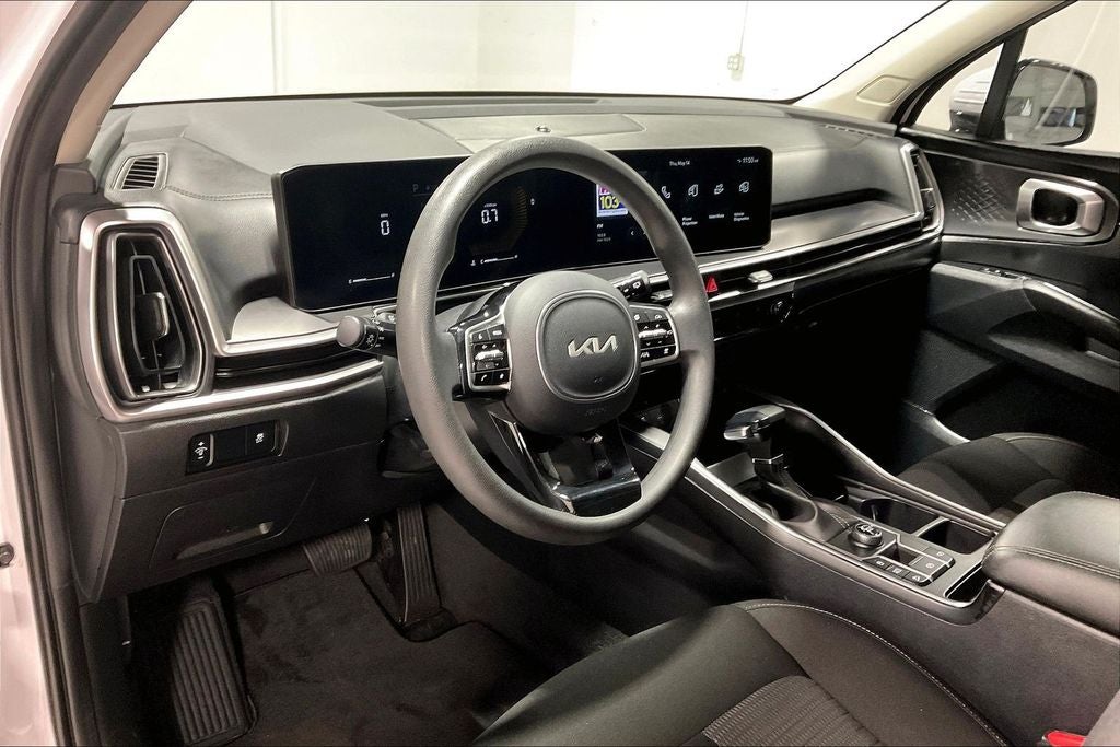 2024 Kia Sorento LX