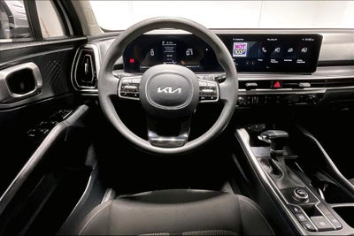 2024 Kia Sorento LX