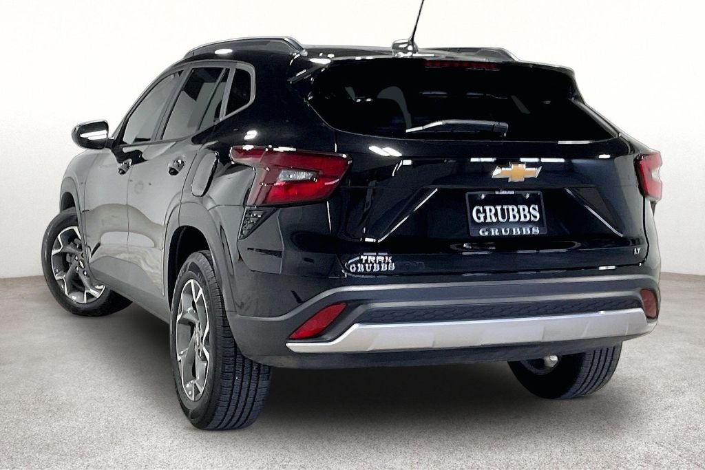 2024 Chevrolet Trax FWD LT