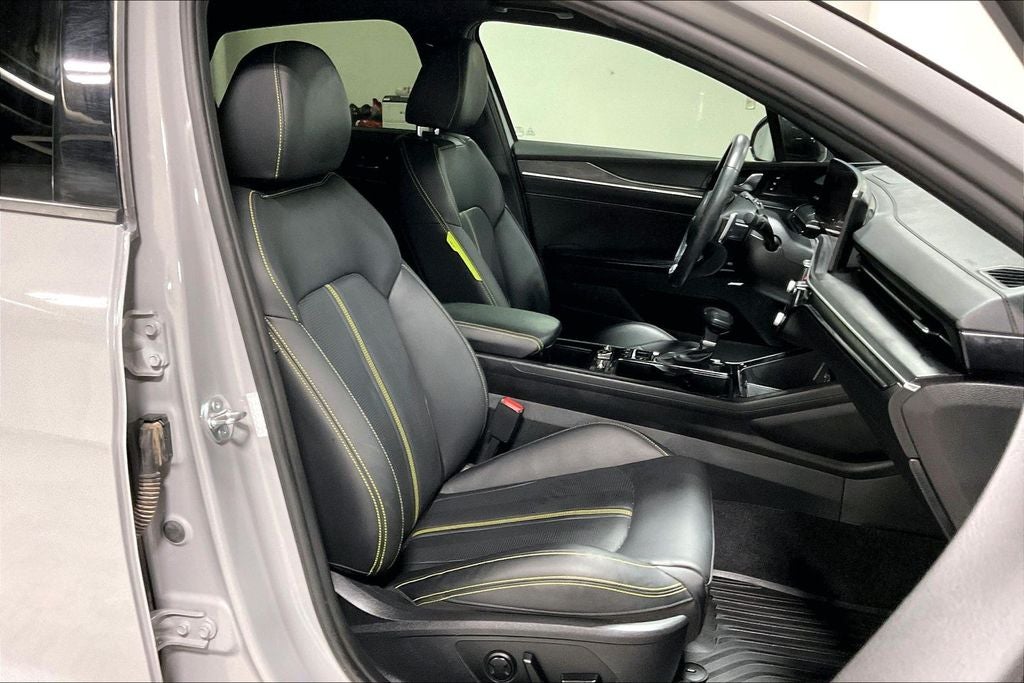 2025 Kia K5 GT