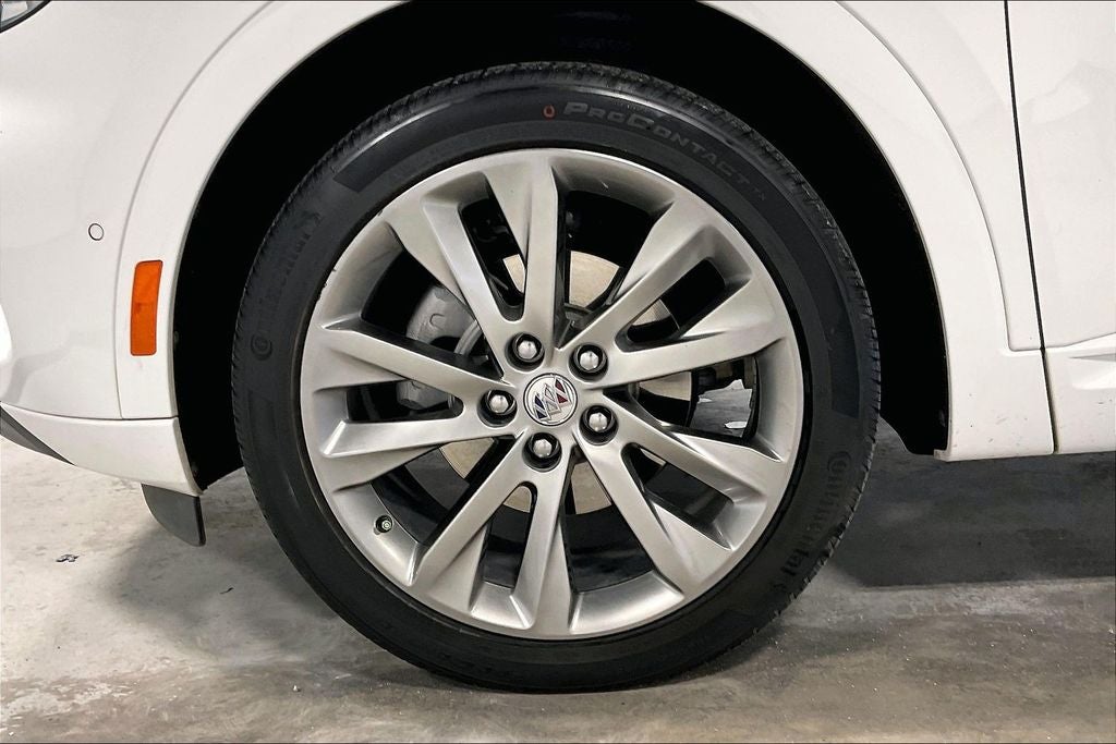 2022 Buick Envision FWD Avenir