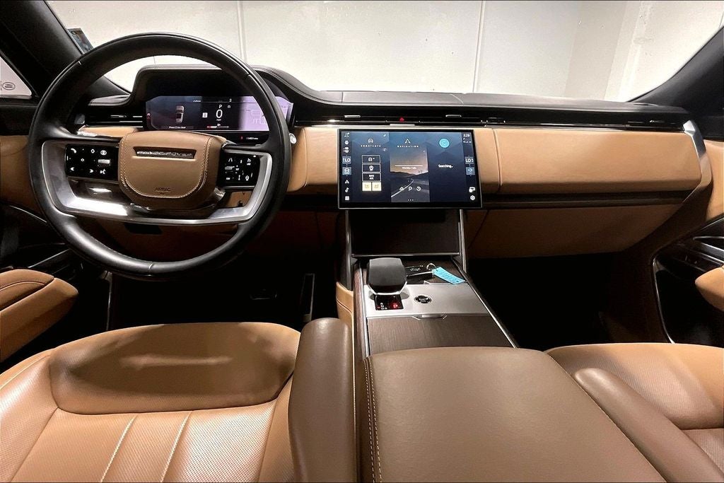 2025 Land Rover Range Rover P400 SE