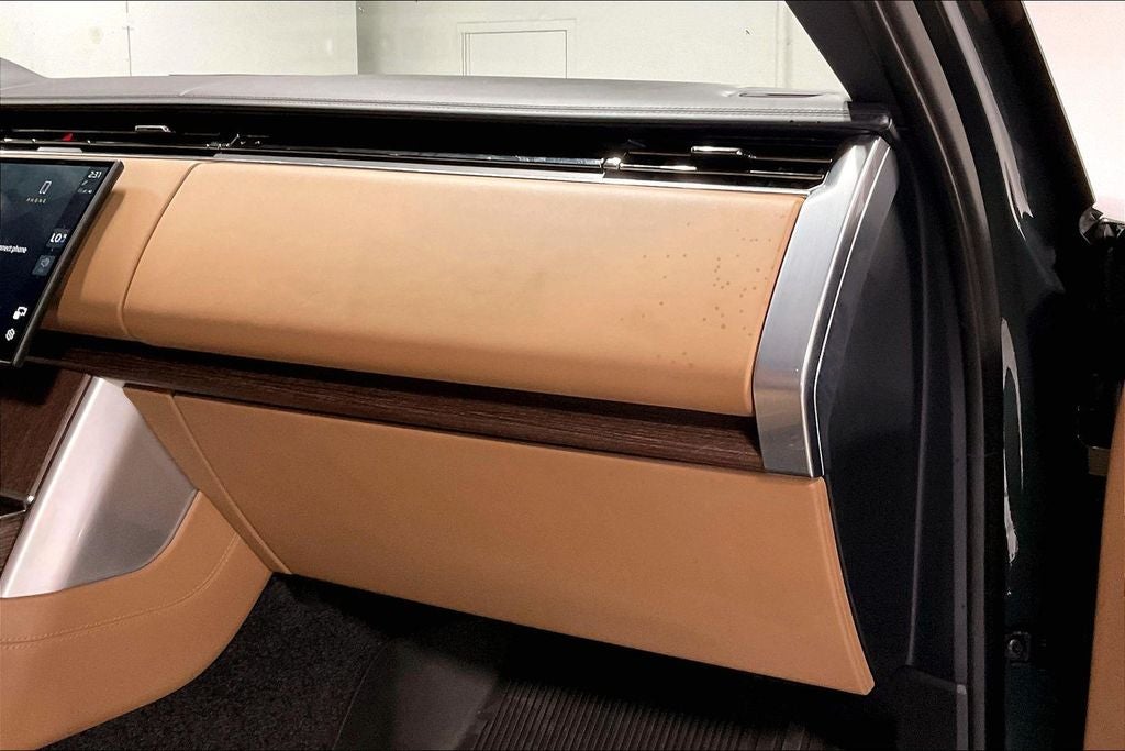 2025 Land Rover Range Rover P400 SE