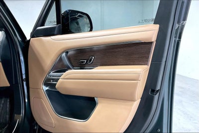 2025 Land Rover Range Rover P400 SE