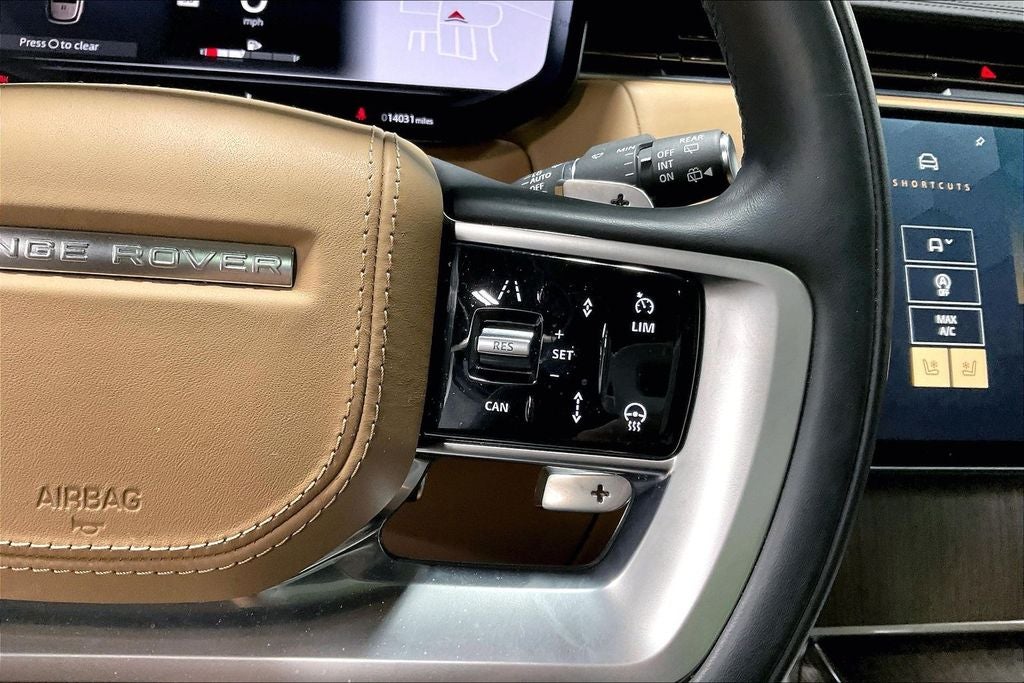 2025 Land Rover Range Rover P400 SE