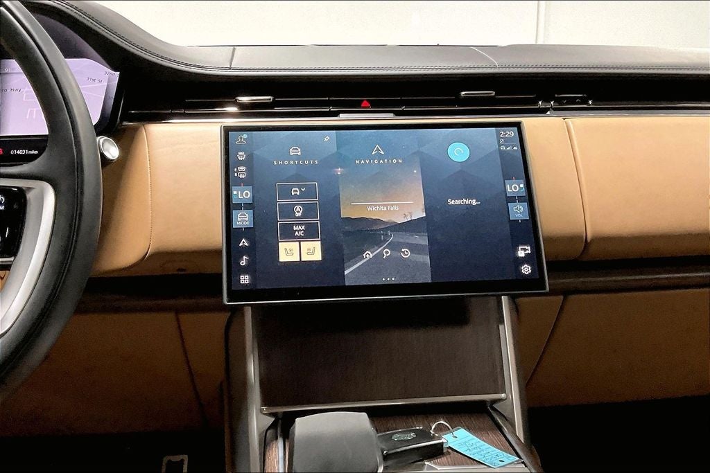 2025 Land Rover Range Rover P400 SE