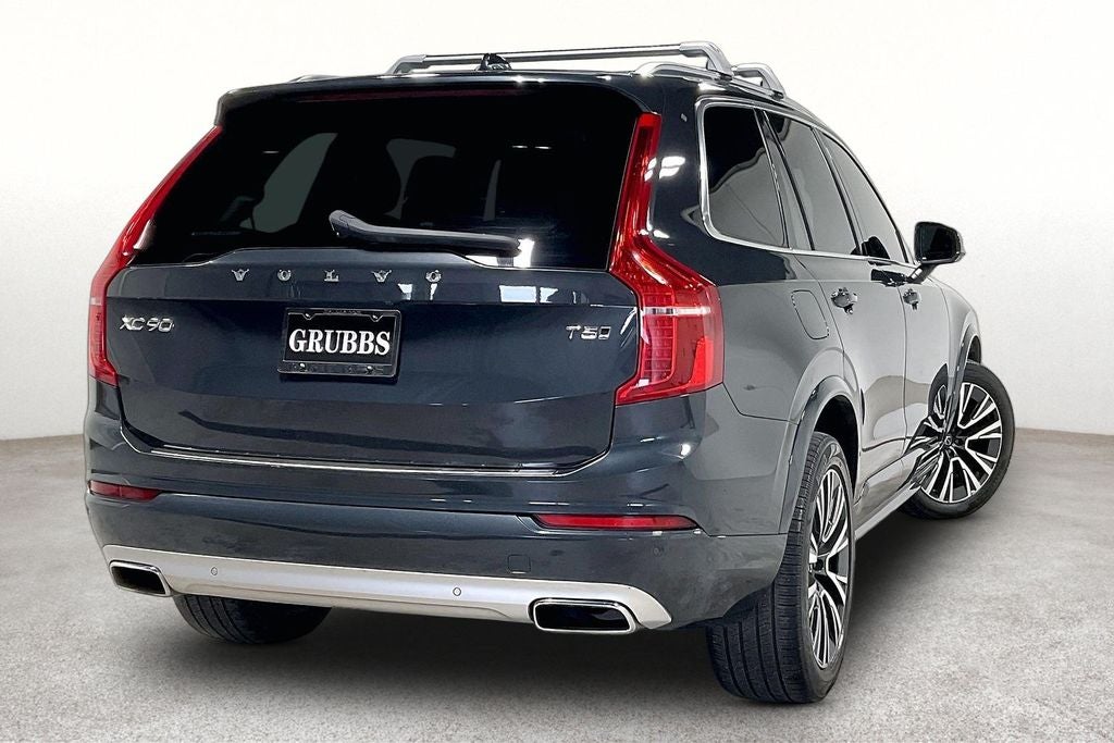 2021 Volvo XC90 T5 Momentum 7 Passenger