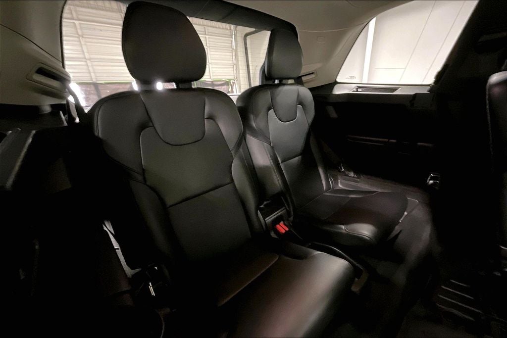 2021 Volvo XC90 T5 Momentum 7 Passenger
