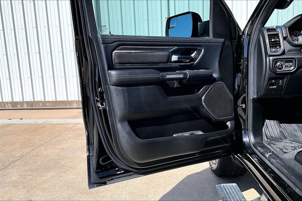 2025 RAM 1500 Laramie Crew Cab 4x4 5'7" Box