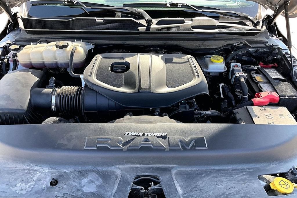 2025 RAM 1500 Laramie Crew Cab 4x4 5'7" Box