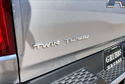 2025 RAM 1500 Laramie Crew Cab 4x4 5'7" Box