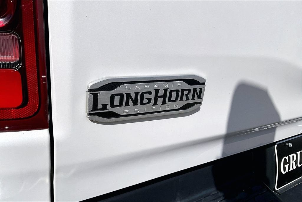 2019 RAM 1500 Longhorn Crew Cab 4x4 5'7" Box