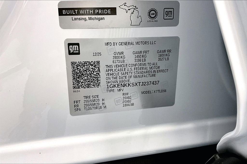 2026 GMC Acadia Elevation