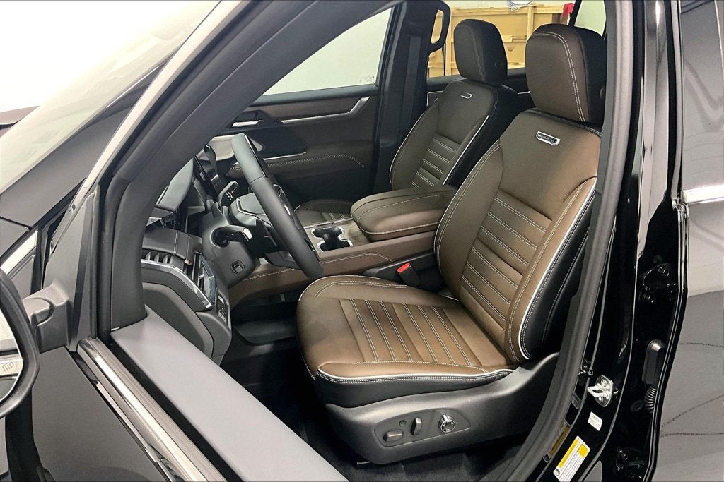 2027 GMC Acadia Denali Ultimate
