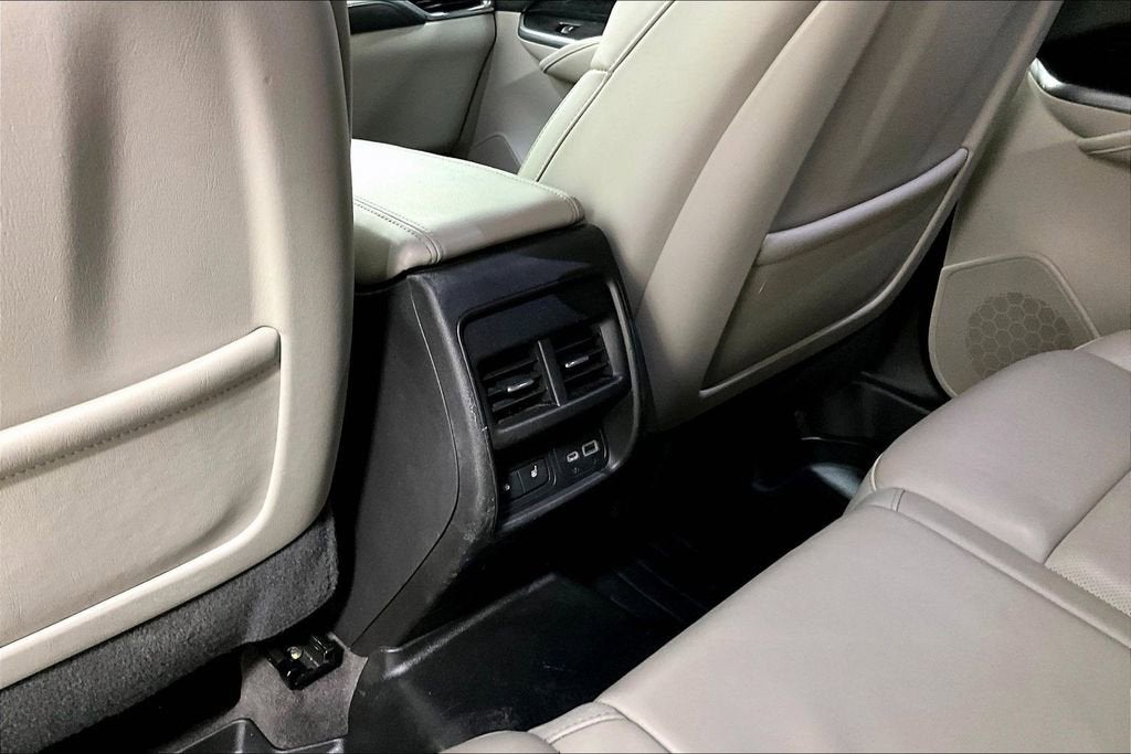 2020 Cadillac XT4 FWD Premium Luxury