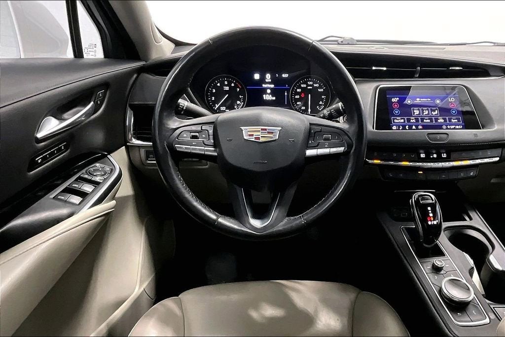 2020 Cadillac XT4 FWD Premium Luxury