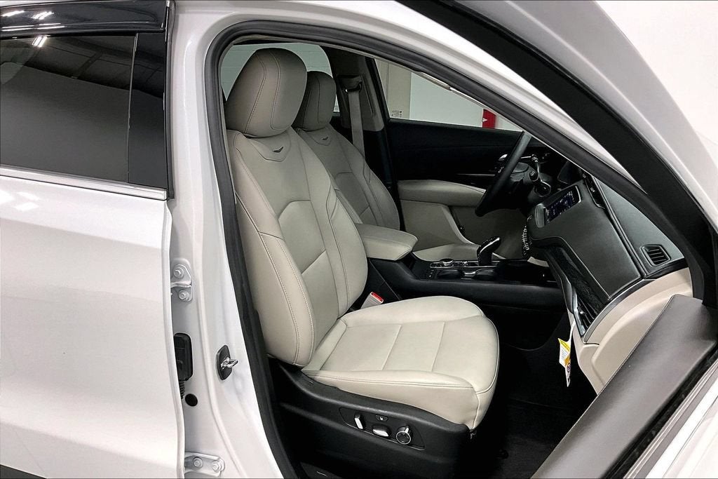 2023 Cadillac XT4 AWD Premium Luxury