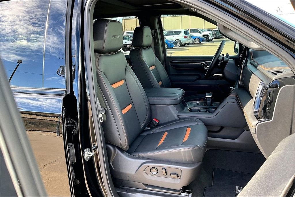 2025 GMC Sierra 1500 AT4