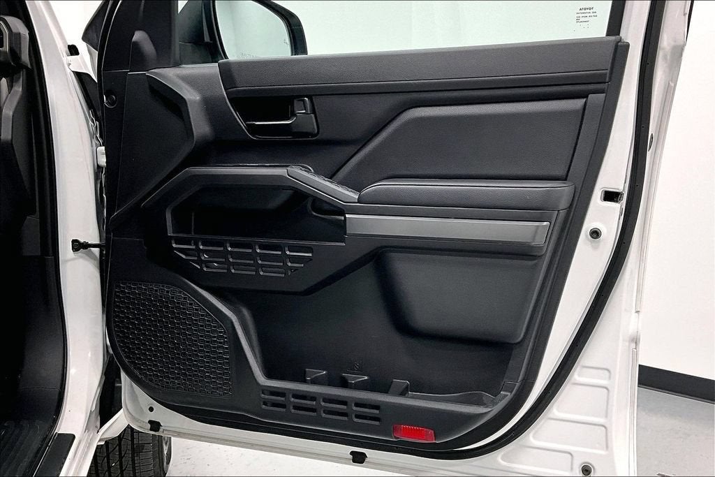 2025 Toyota Tacoma 4WD SR
