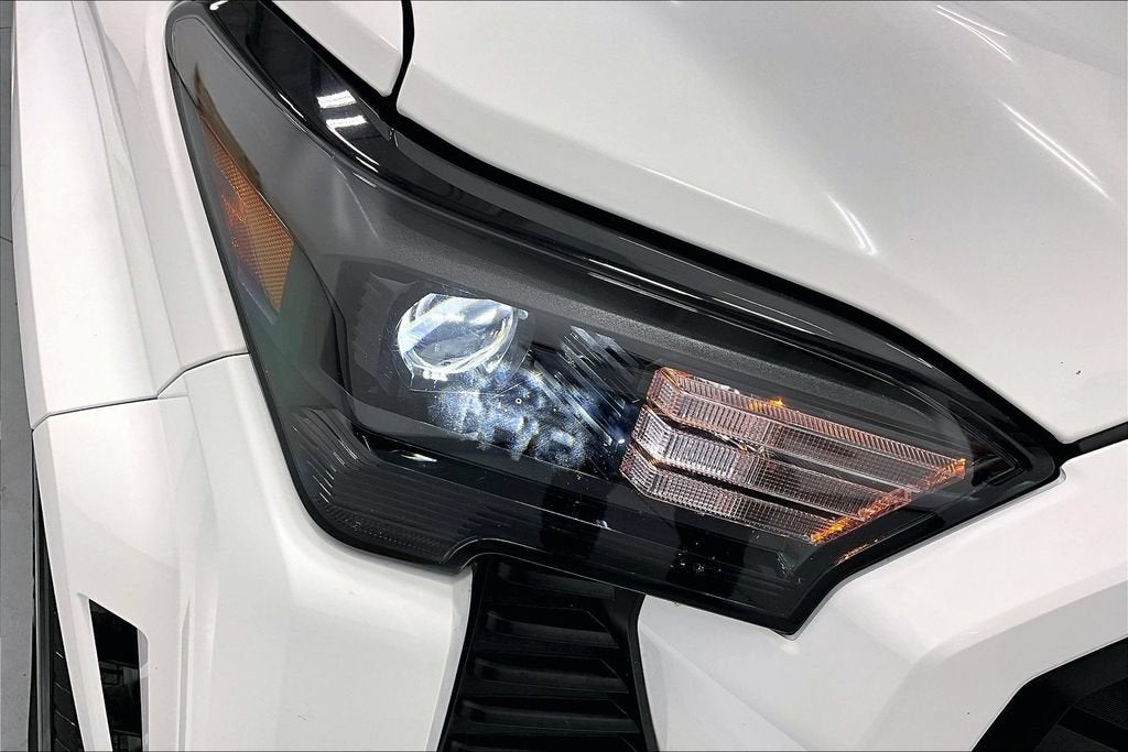 2025 Toyota Tacoma 4WD SR