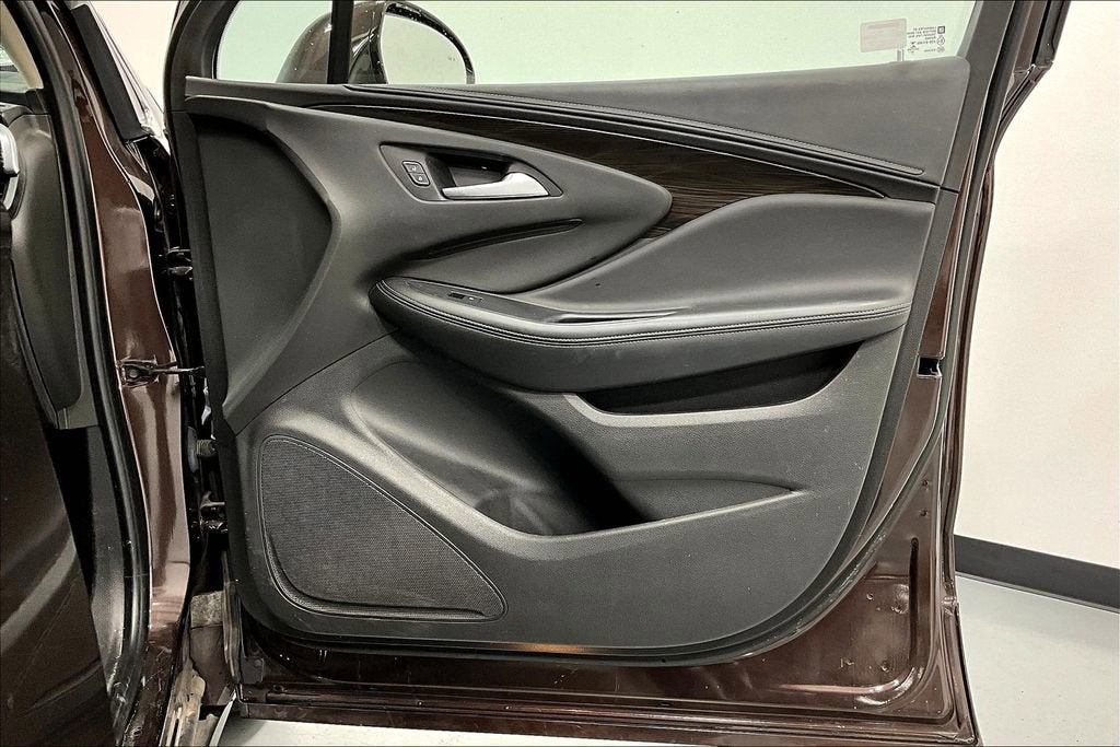 2020 Buick Envision Essence Group